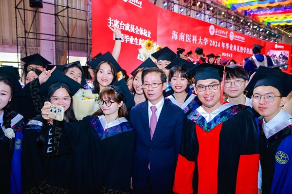 凯耀配资 大学之大｜退休院士南下，再造一所大学